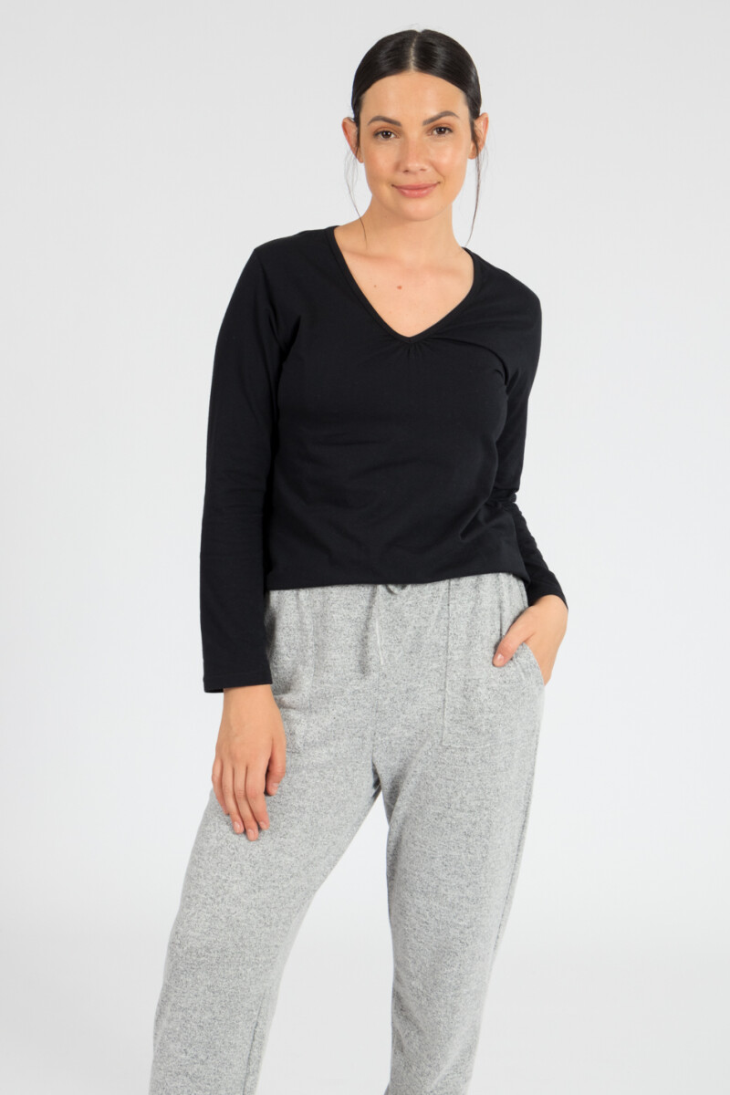 REMERA M/L ESCOTE V ALGODON LYCRA - NEGRO 