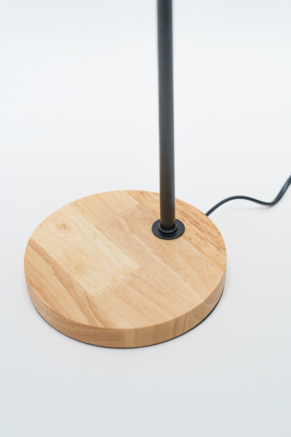 Lampara De Mesa Belenor Negro