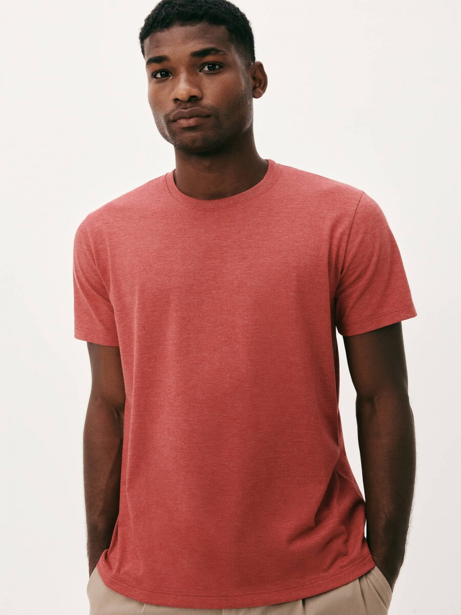 CAMISETA BÁSICA UNISSEX REGULAR WORLD - ROSADO 