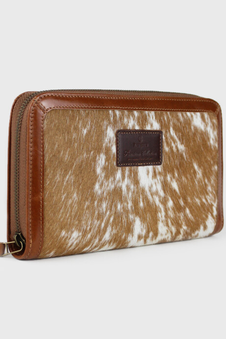 Billetera Villa Flor Pelo Pelo Camel