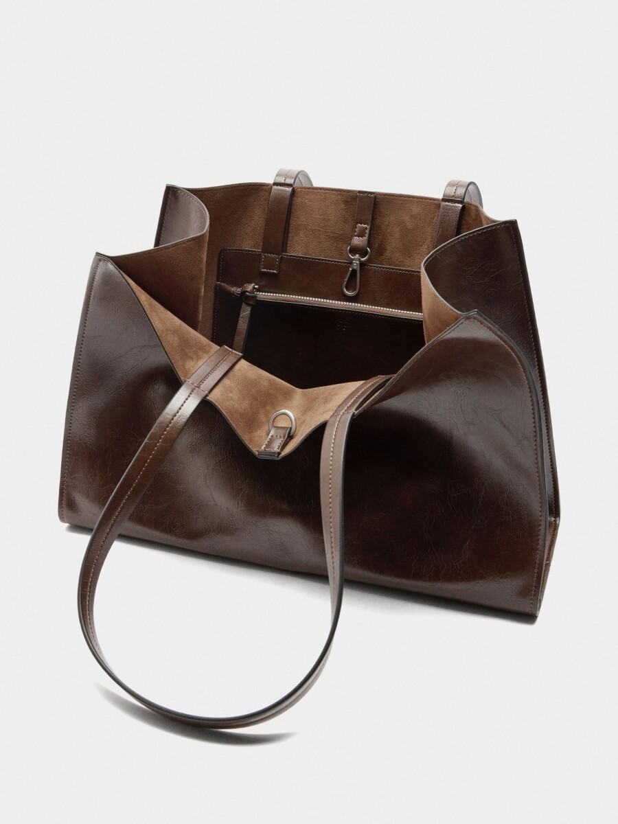 Bolso Shopper Con Colgante marron
