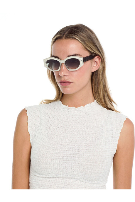 Tiwi Colette - 200 Shiny Beige With Green Gardient Lenses