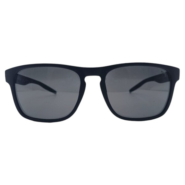 IM011820 negrouniforme