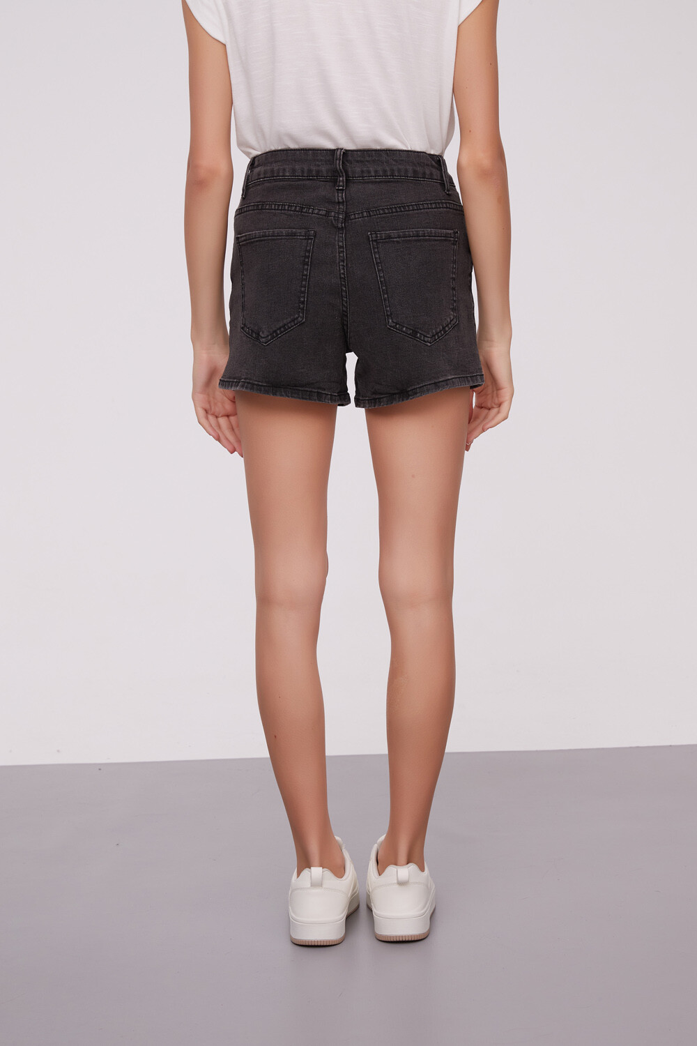 Short Basicilata Gris Medio