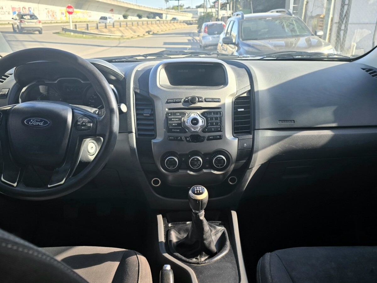 Ford Ranger XLT 2014 EXCELENTE ESTADO! | Permuta / Financia Ford Ranger XLT 2014 EXCELENTE ESTADO! | Permuta / Financia