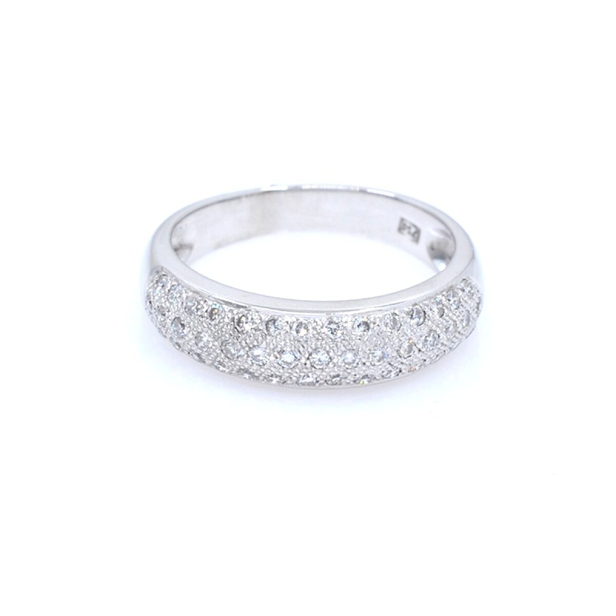 Anillo en oro 18k blanco con brillantes 