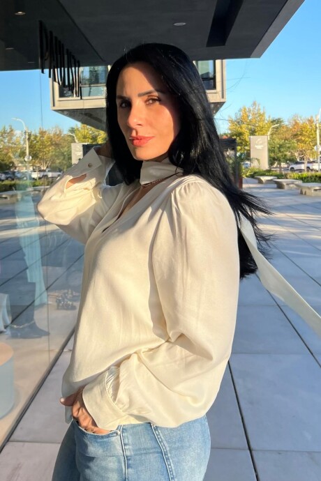 Blusa Lorena manga larga Off White