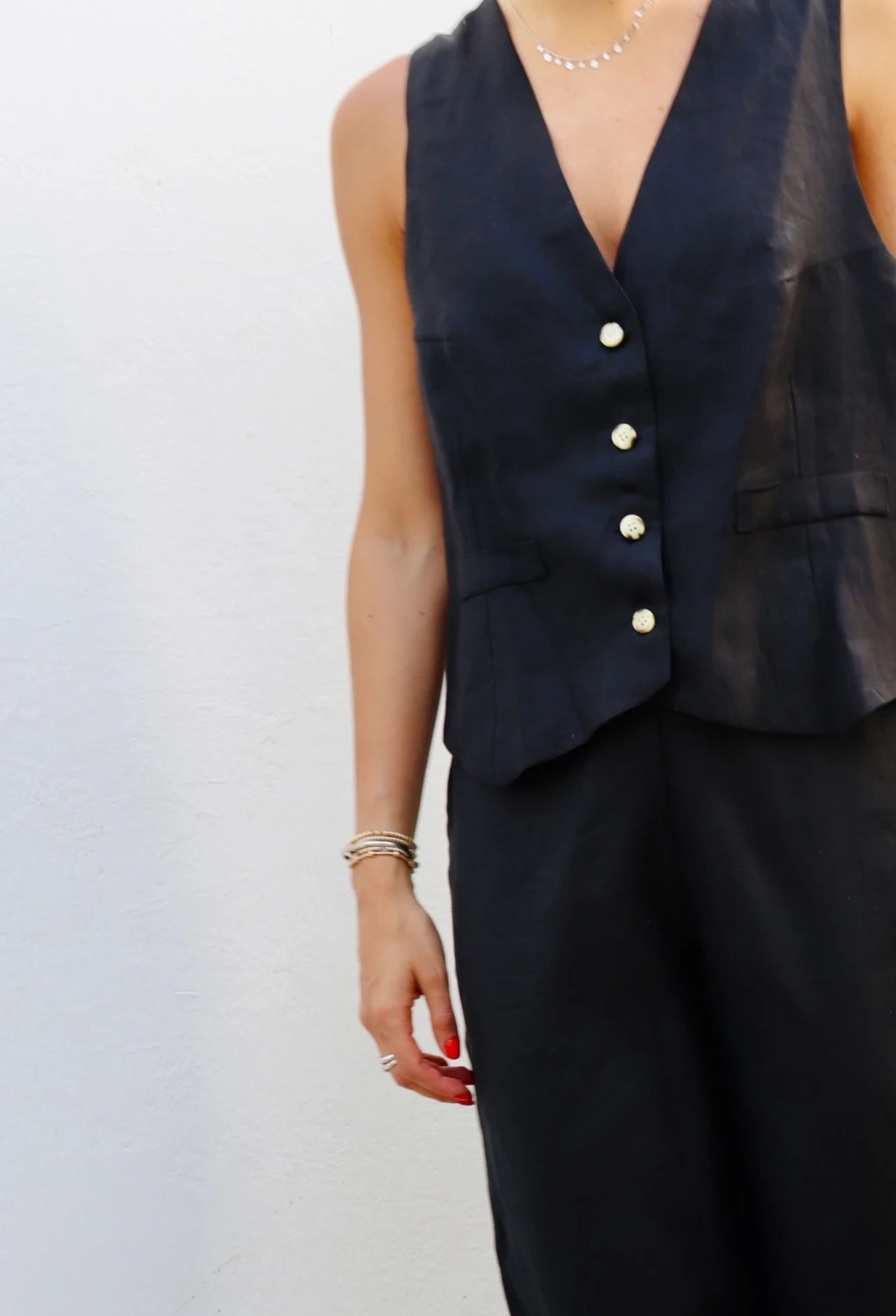 Avenue Vest Lino