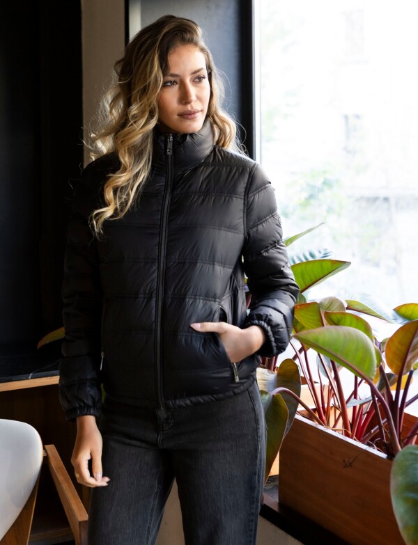 Campera Plumas Reversible Packable NEGRO