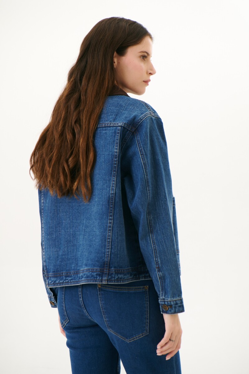 CHAQUETA JEAN CUELLO CHOCOLATE