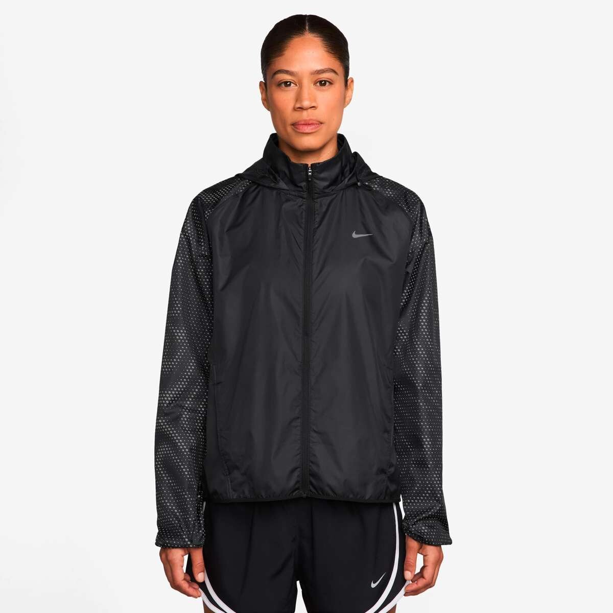 Campera Nike Tempo Repel Flash Campera de Mujer - Negro 