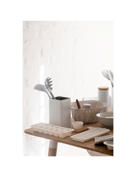 CUBETERA SILICONA 12 CUBOS BLANCO 26X11CM CUBETERA SILICONA 12 CUBOS BLANCO 26X11CM