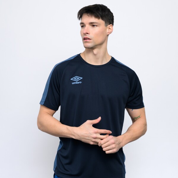 REMERA VIVE Umbro Hombre 01p
