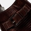 Cartera de Mano The Roots En Cuero Grabado Lagarto Marron