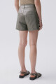 Short Astral Plateado Oscuro