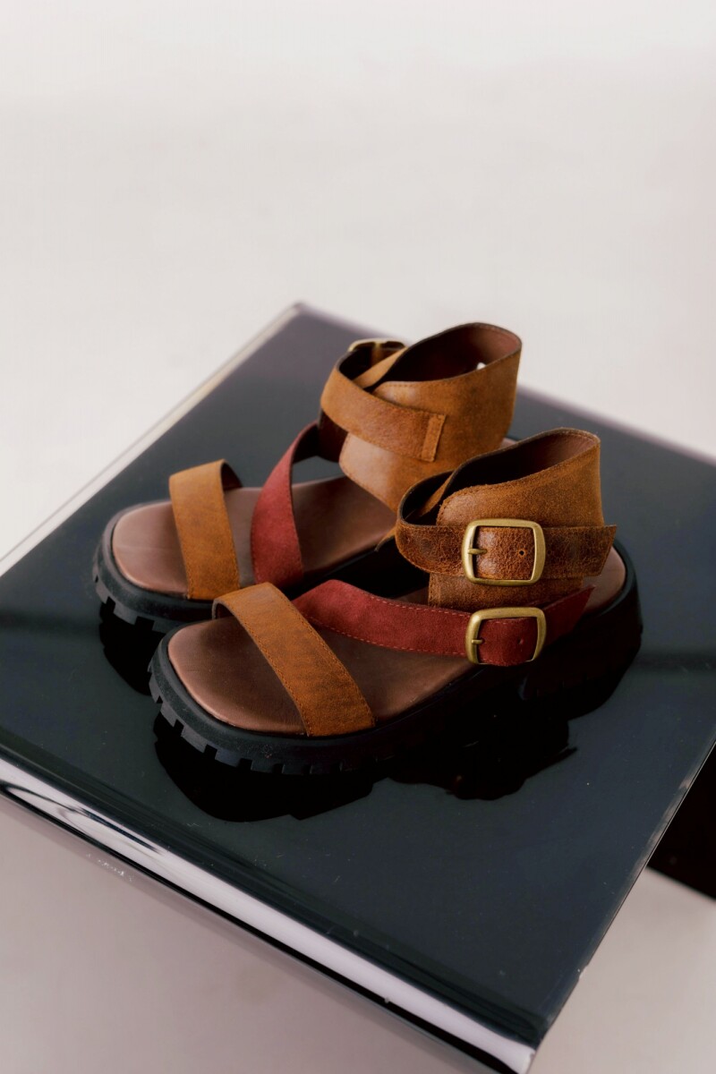Sandalia Fresia Marron/Bordeaux