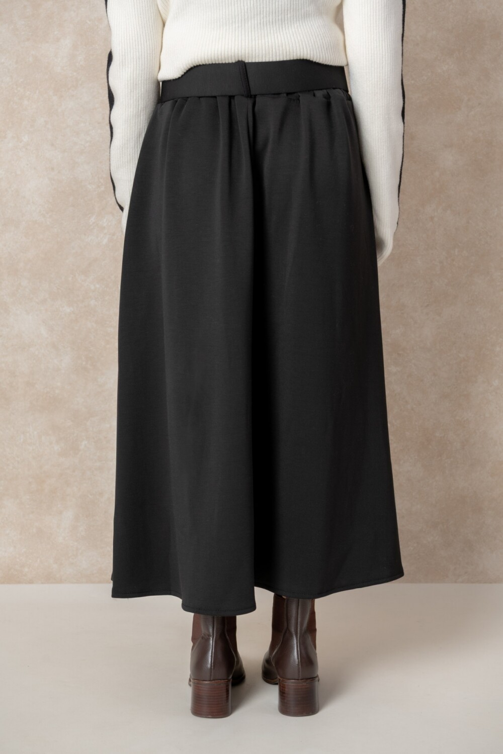 POLLERA CAILIN Negro