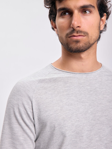 Remera manga larga cuello a la base Gris Melange