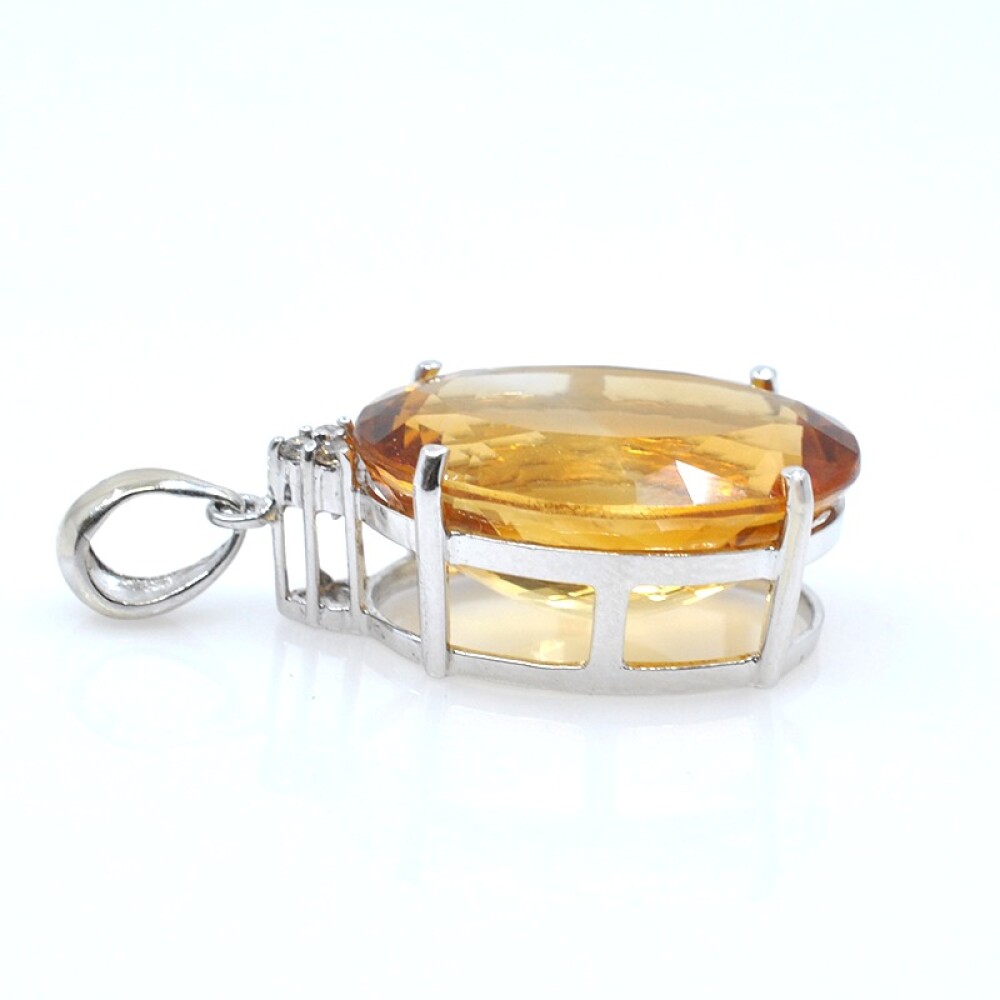 Colagante oro 14k blanco , citrino y brillantes Colagante oro 14k blanco , citrino y brillantes