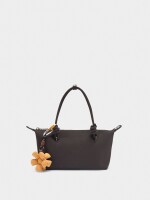 Bolso Tote Textura Suave Con Colgante S marron
