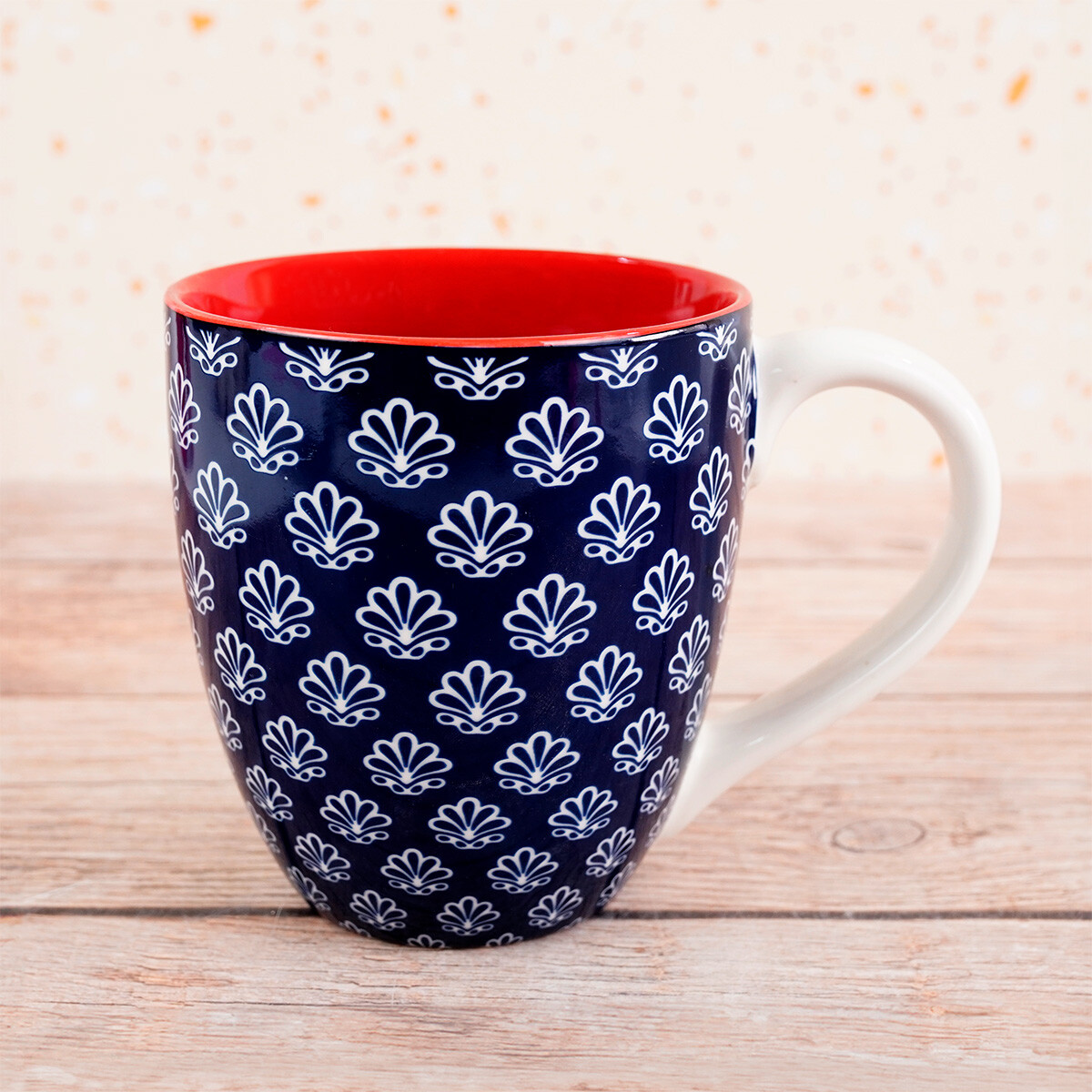 Taza de ceramica con diseño arabescos 