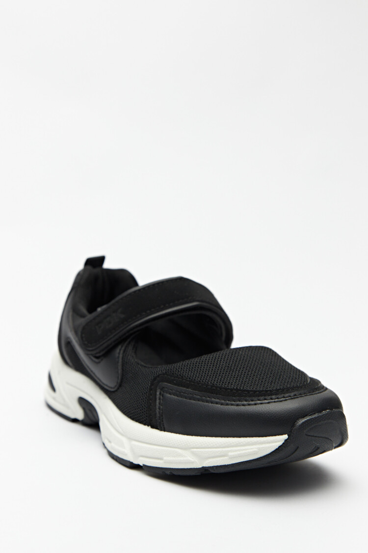 ZAPATILLA WILLEMINA Negro