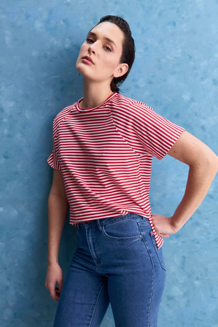 REMERA SCALA Blanco/Rojo