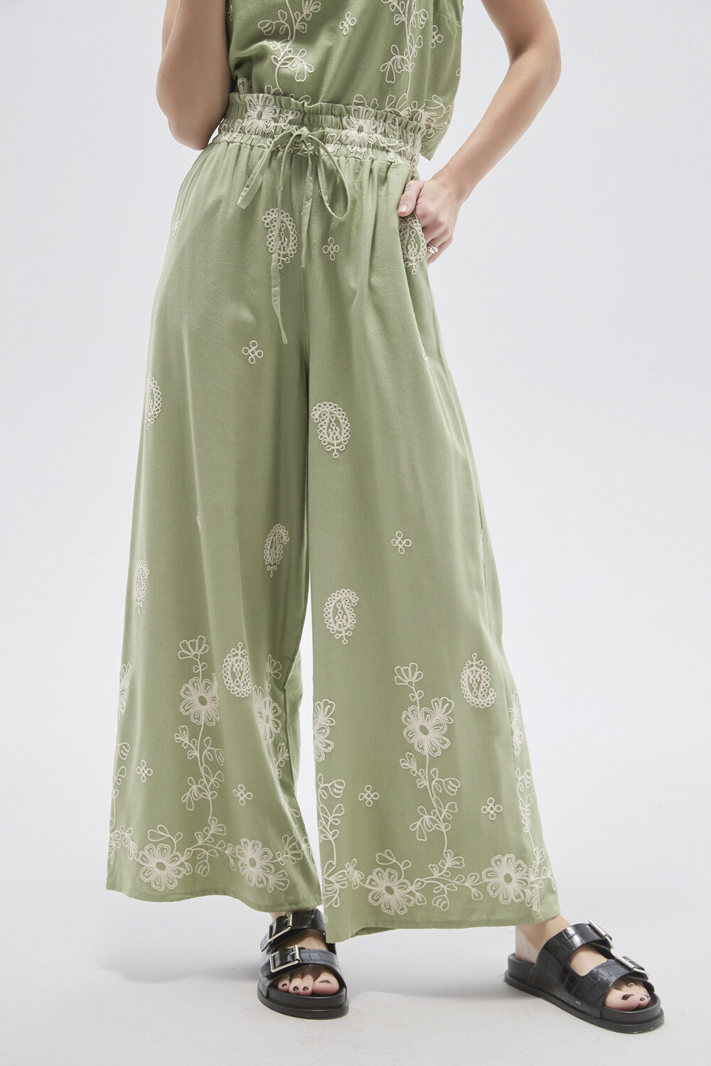 Pantalon Cilae Verde Grisaceo