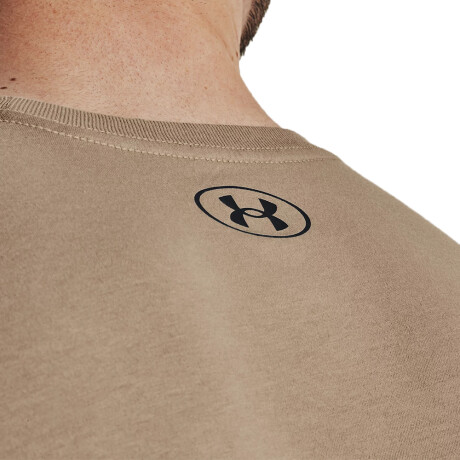 REMERA UNDER ARMOUR SPORTSTYLE LC SS Beige