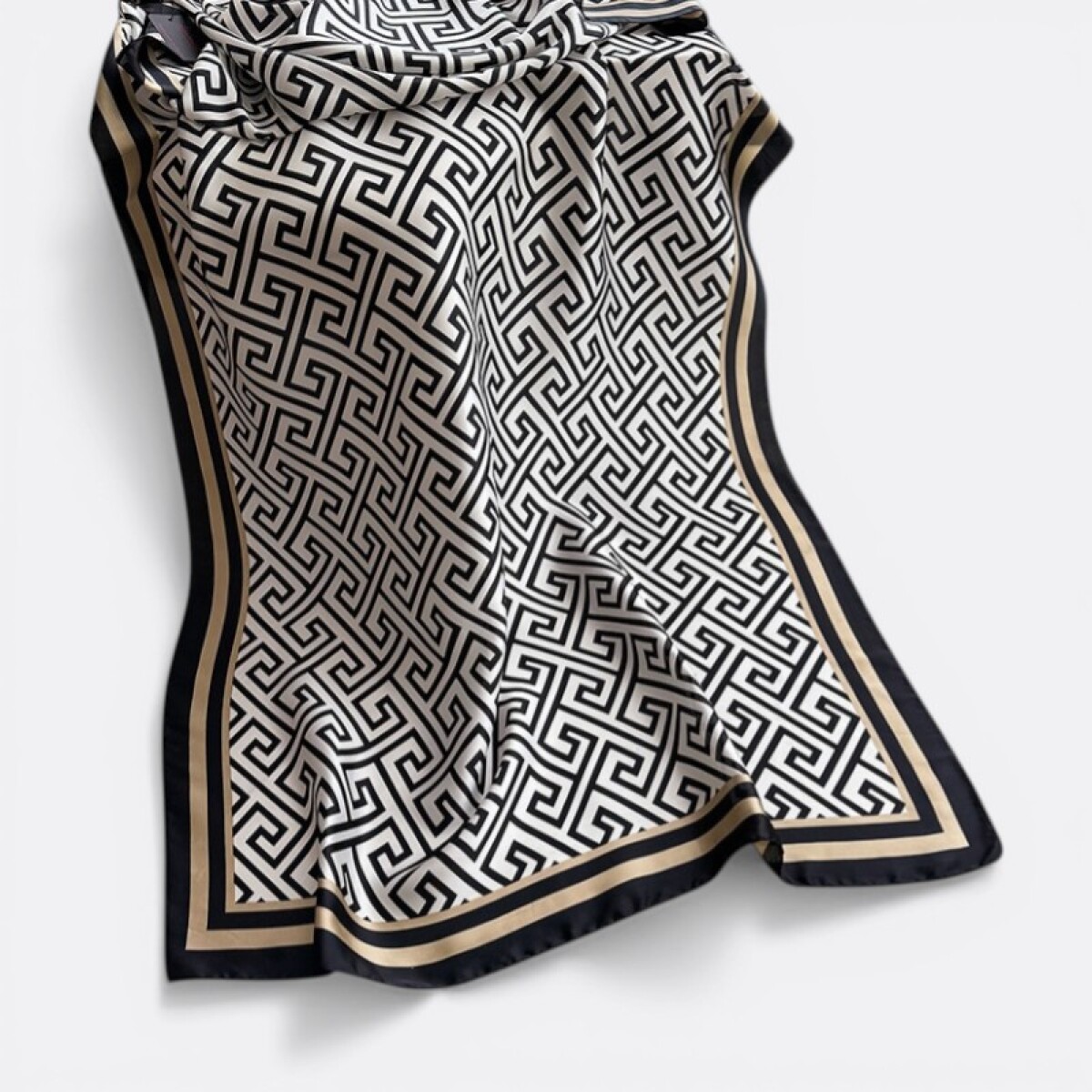 Pañuelo De Seda Grande - Modelo 1 