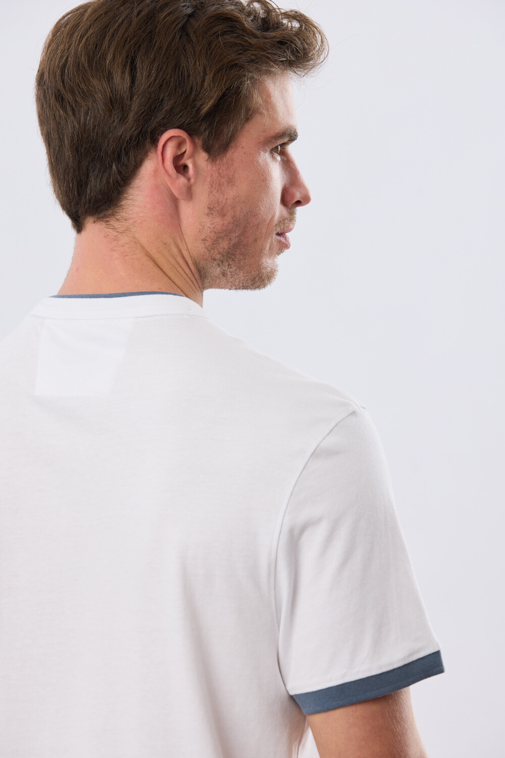 REMERA POLO CUELLO MAO Blanco