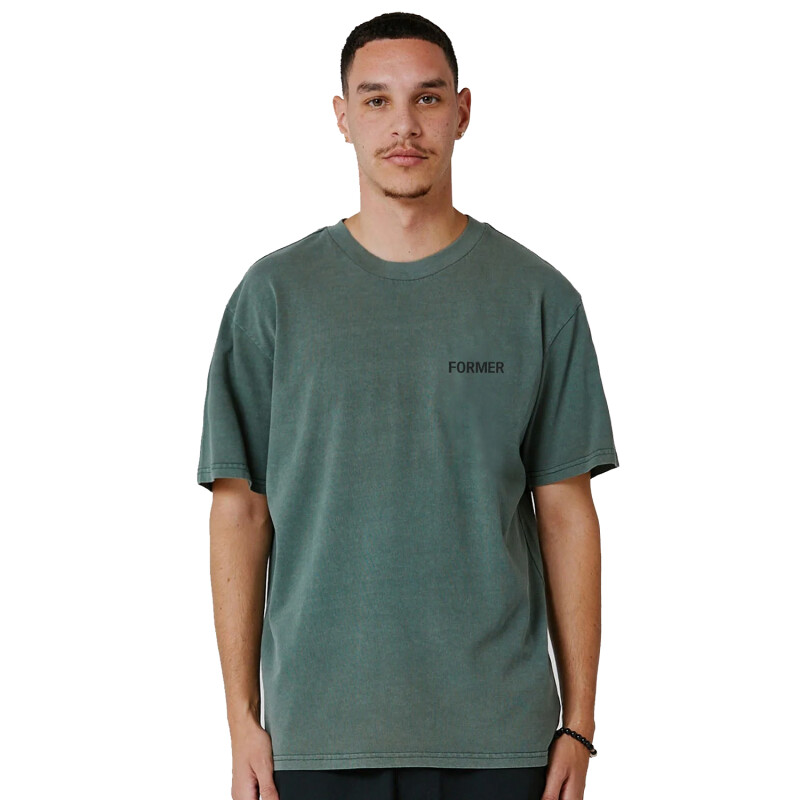 Remera Former Crux Scratch Verde Remera Former Crux Scratch Verde