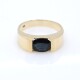 Anillo en oro 18k y zafiro Anillo en oro 18k y zafiro