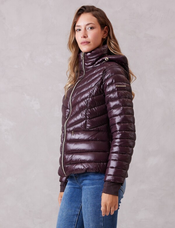 Campera Puffer Satinada Con Capucha Y Puños MARRON