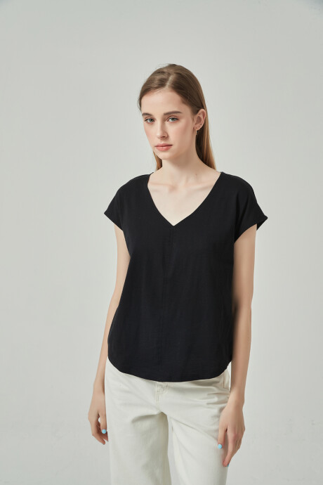 Remera Naina Negro