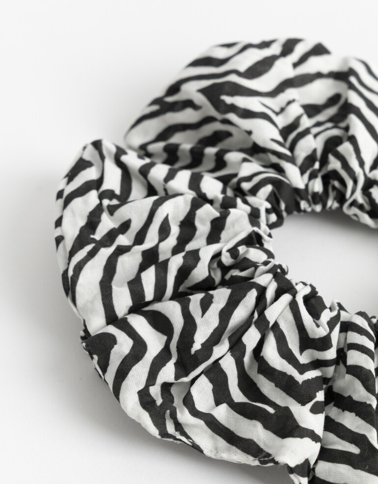 Skunzies Estampados Scrunchie Animal Print - Estampado Animal Print
