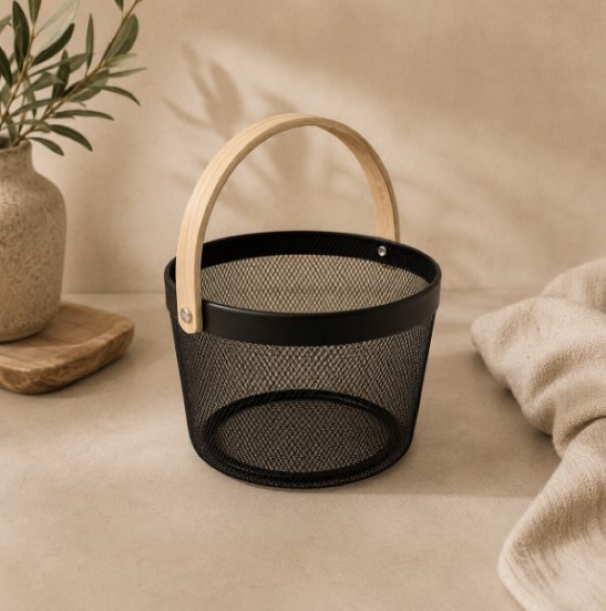 Canasto Organizador Multiusos Negro Metal/Bambú 26cm x Alto 18cm 