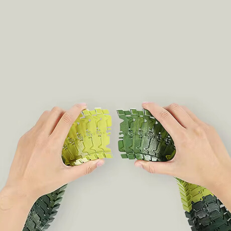 Pista Carreras Dinosaurio Jurassic Flexible Encastrable 220P Verde