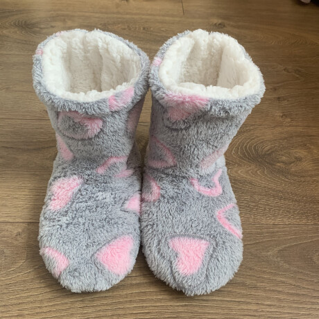 Pantufla Botín Diseño De Corazones Gris/Rosa