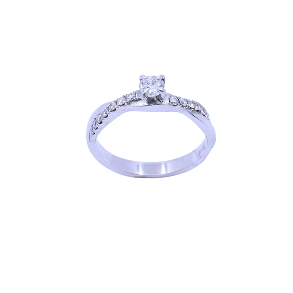 Anillo oro 18k con brillantes. Anillo oro 18k con brillantes.