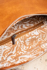 Cartera Marron
