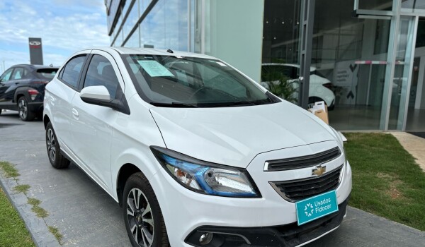 Chevrolet Onix LTZ AT - 2014 Chevrolet Onix LTZ AT - 2014