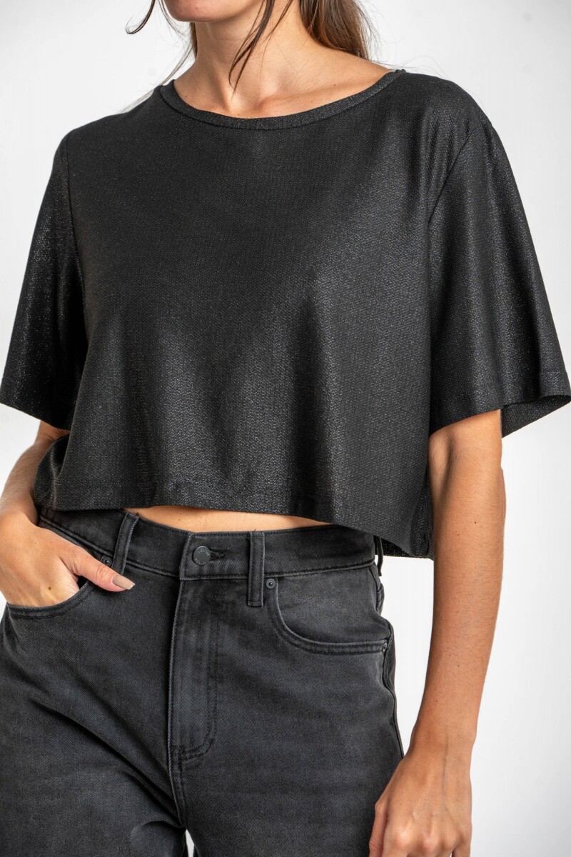 Remera Crop Negro