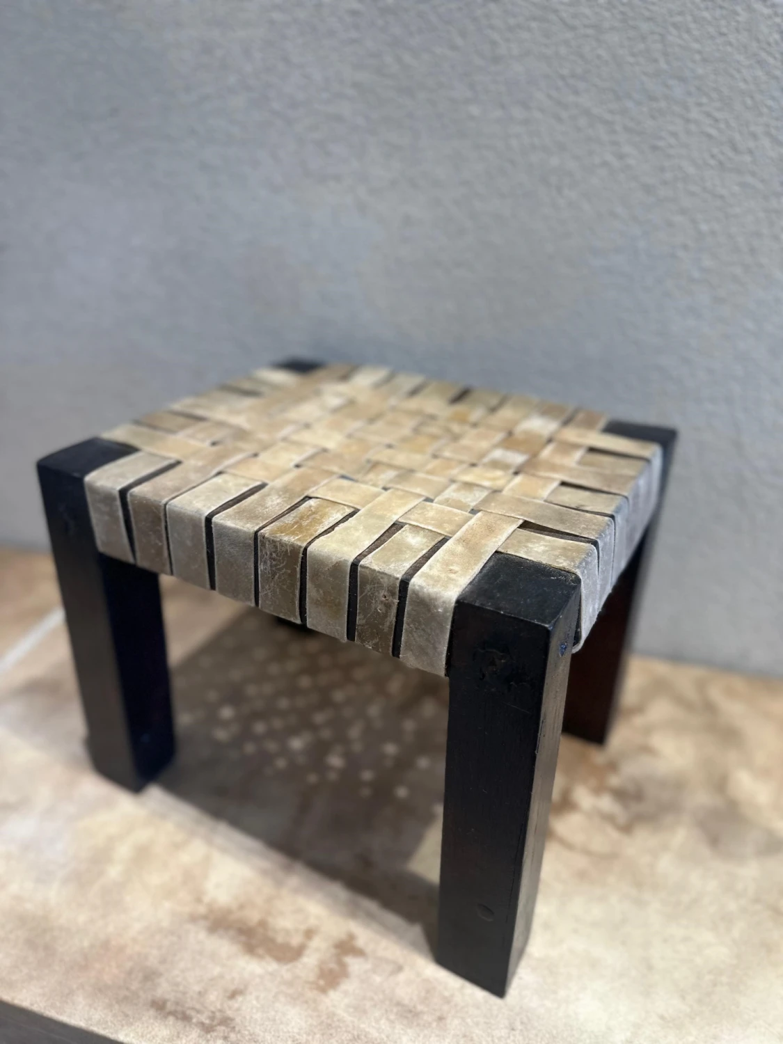 Petit Stool Trenzada