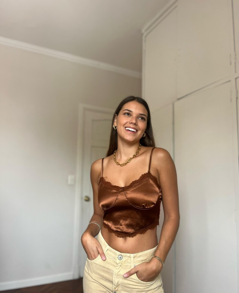Top Hailey marròn