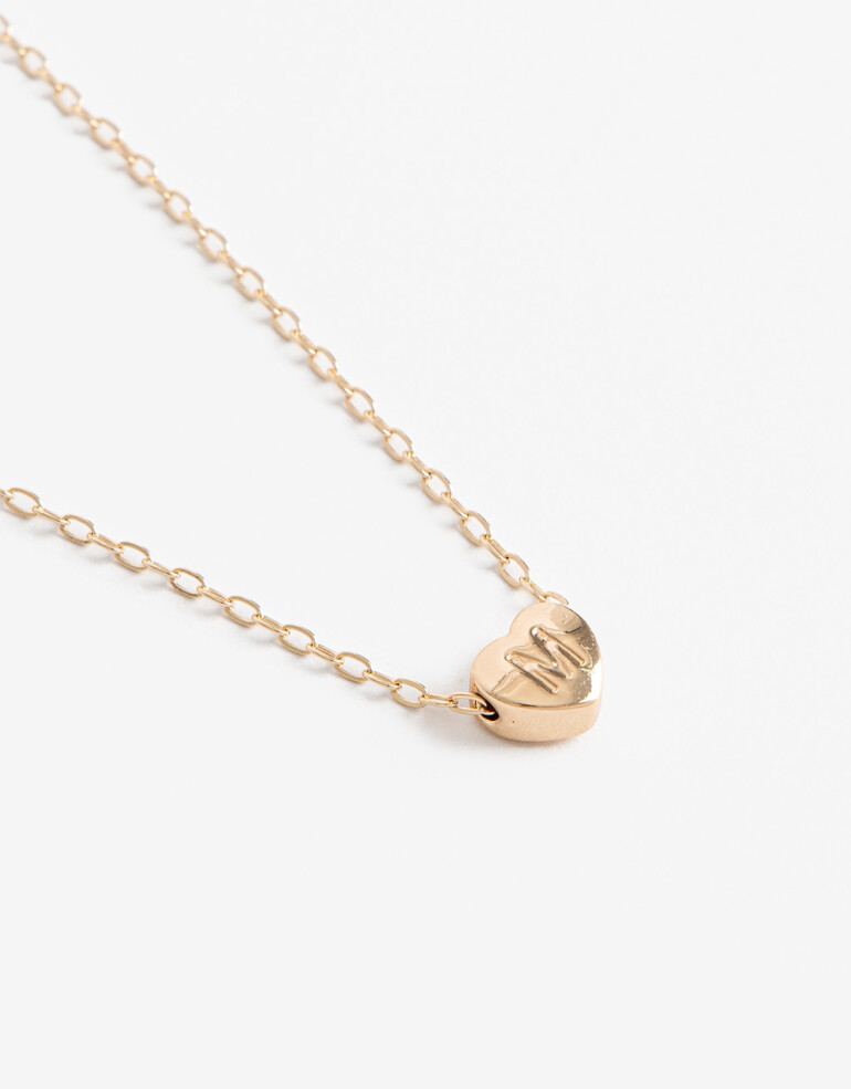 Cadena Corta con Dije Metal Cadena Con Dije Corazón Inicial "m" - Dorado