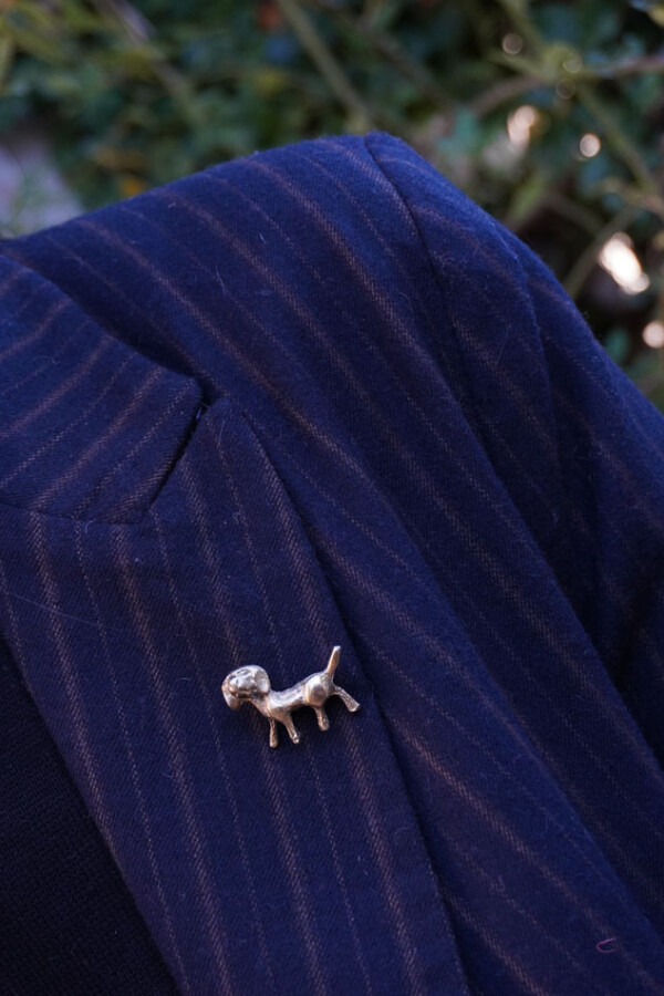 Doggie Pin Dorado