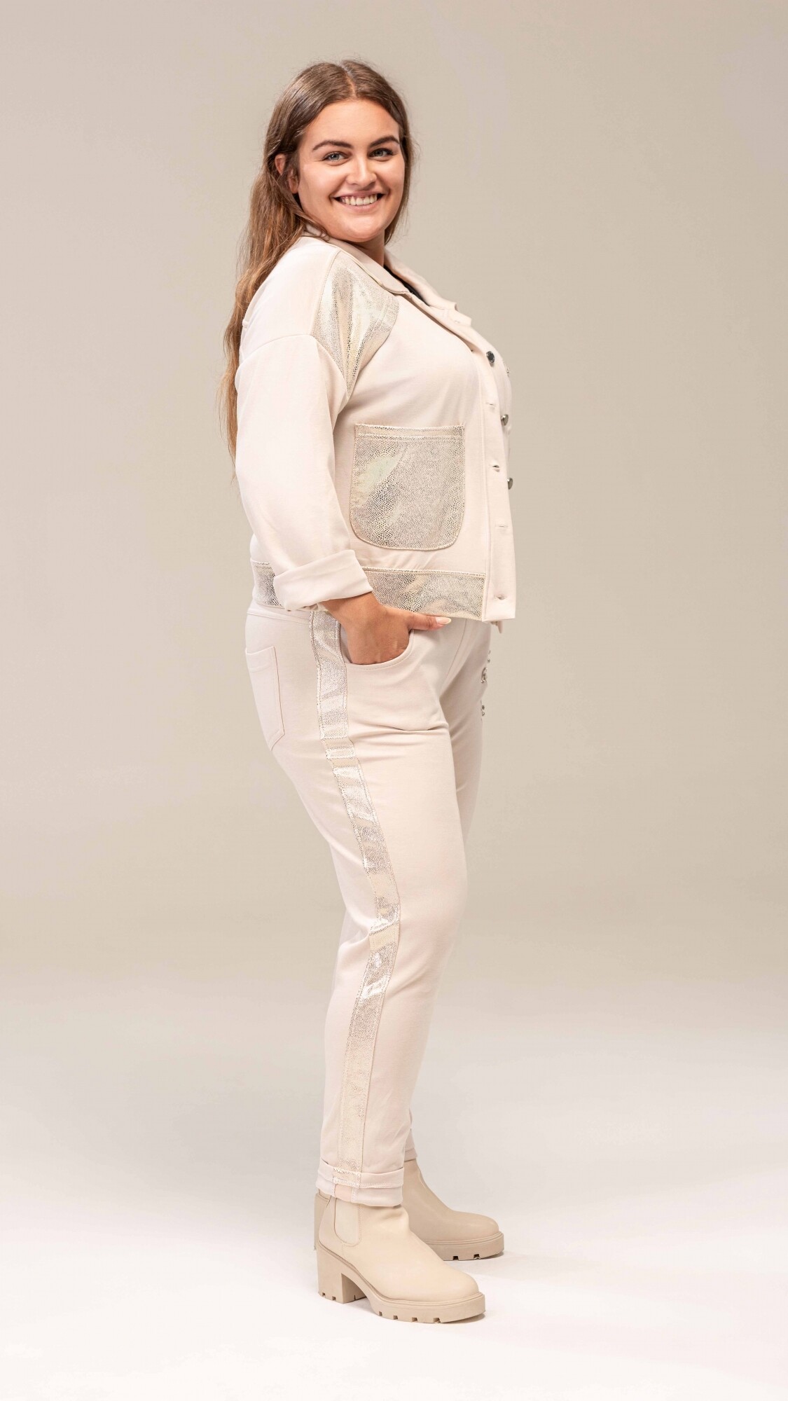 Pantalón Bruselas beige