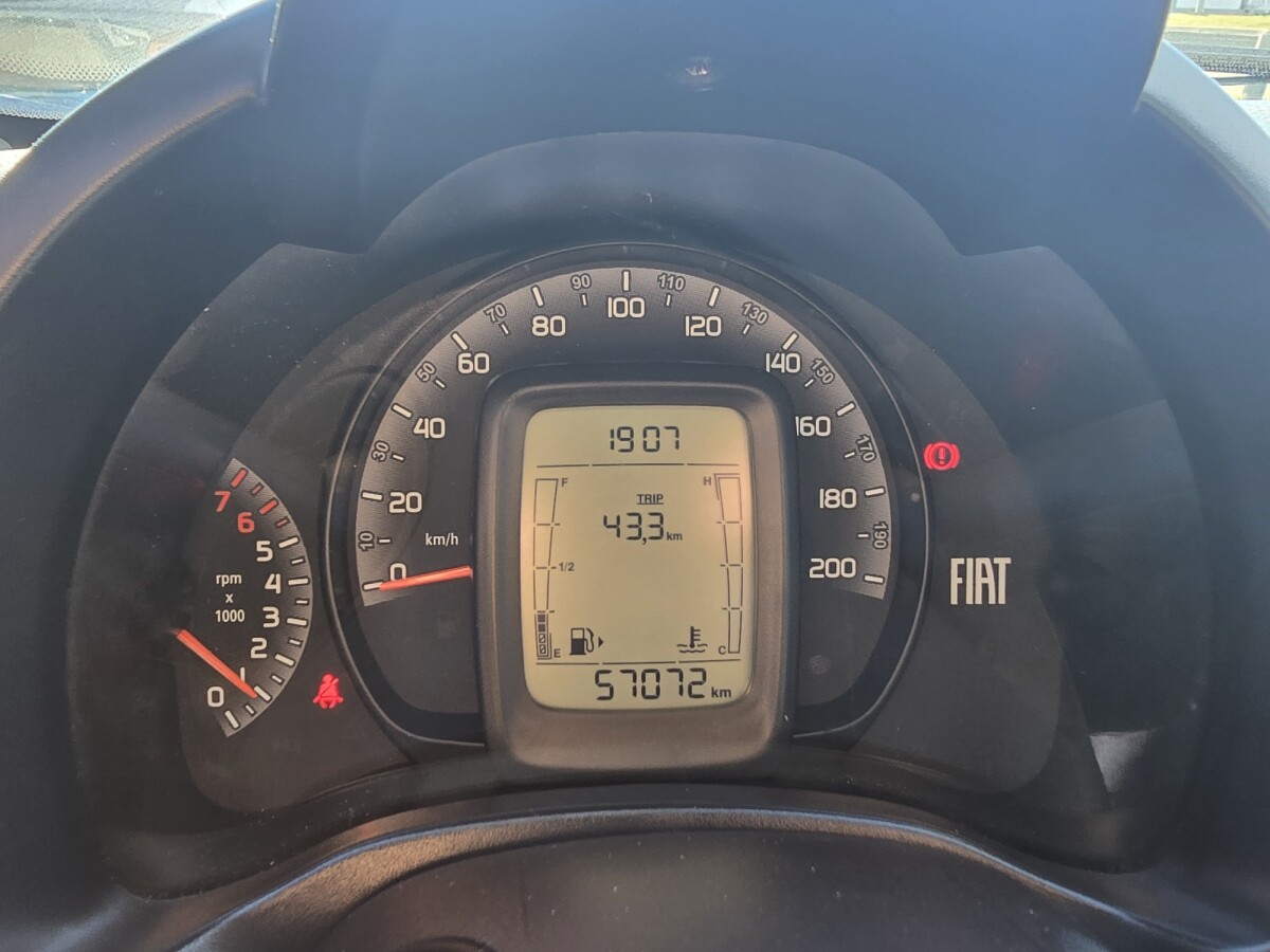 Fiat Uno Attractive 1.4 Extra Full | Permuta / Financia Fiat Uno Attractive 1.4 Extra Full | Permuta / Financia