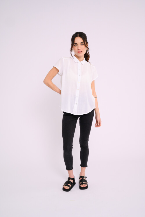 Camisa con detalle calado Blanco